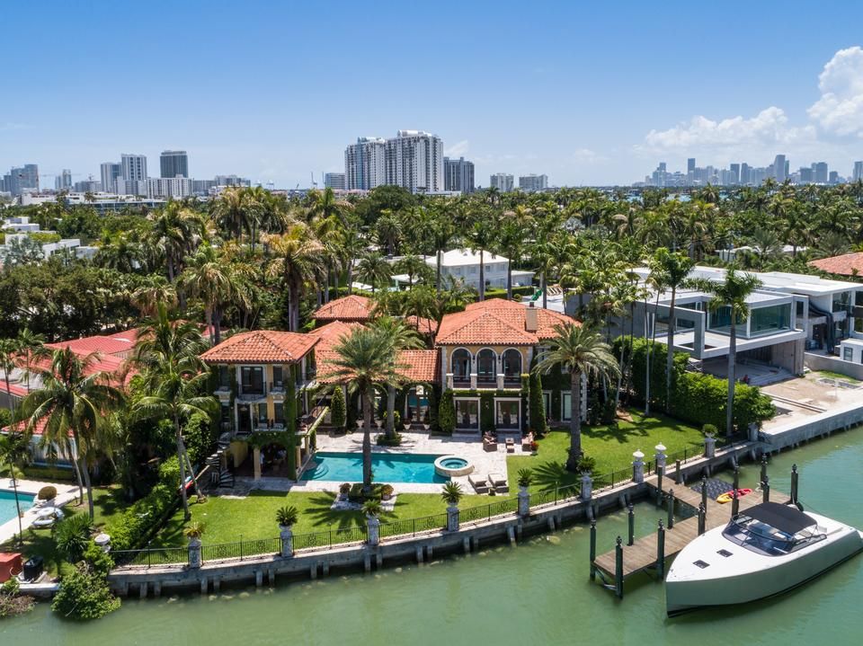 Former Tennis Pro Anna Kournikova’s $14 Million Miami Beach Waterfront Mansion For Sale